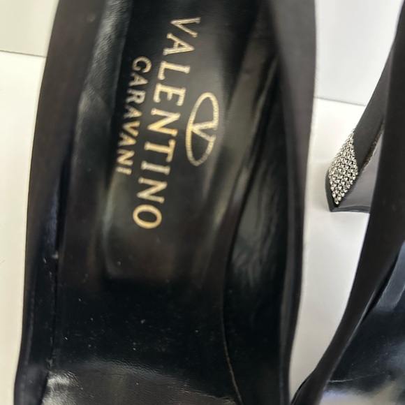 VALENTINO GARAVANI Rhinestone Black Pump Shoe (Women) 40/9,5 Retail $795 RARE - Picture 4 of 12